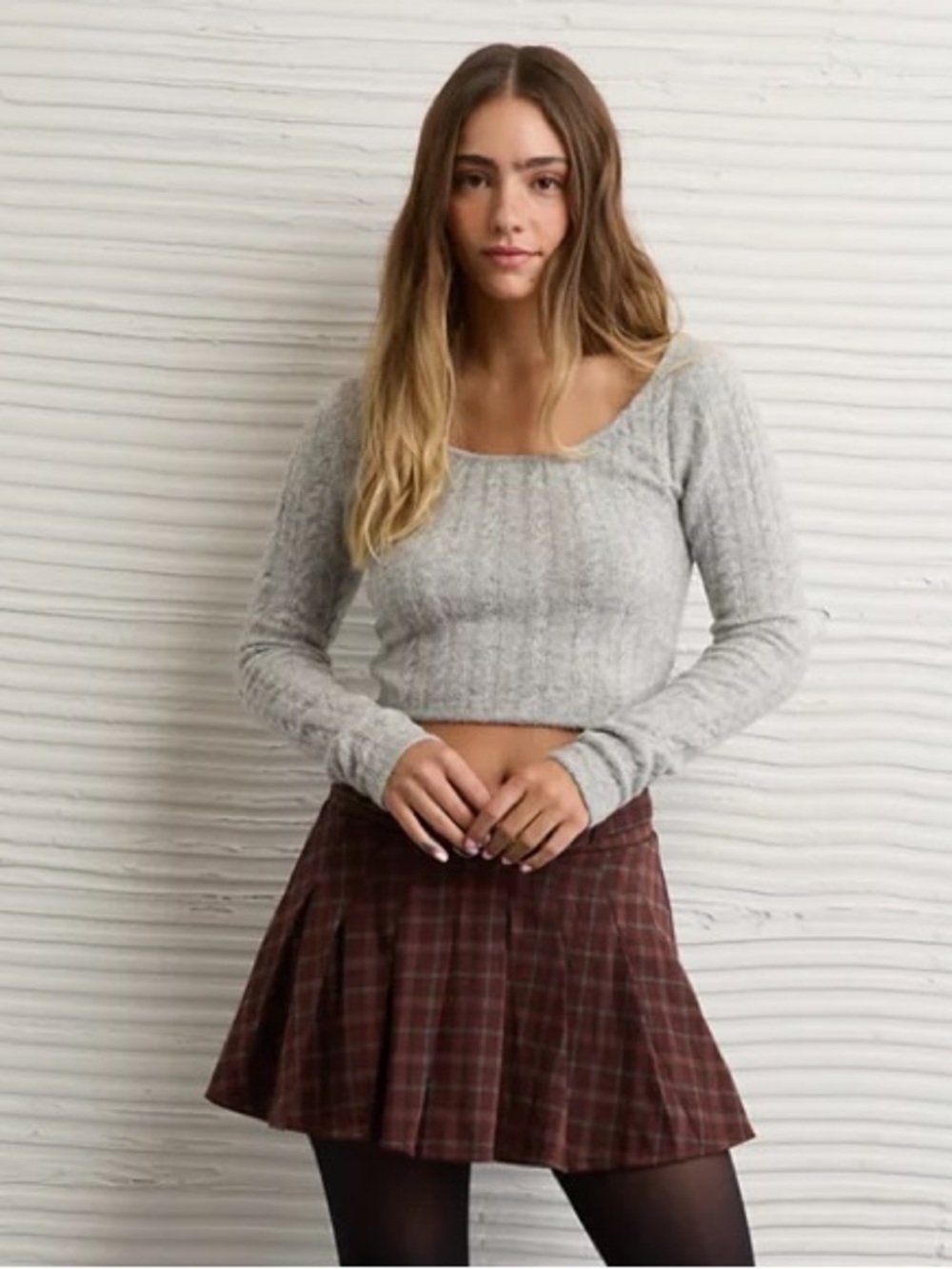 American Eagle AE Whoa So Soft Cropped Scoop Neck Sweater Medium - C77-004